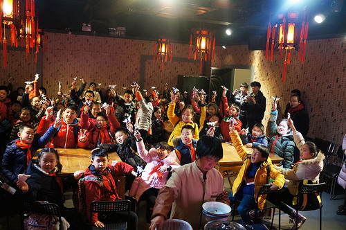 扎染体验_缩小大小.JPG 扎染体验_缩小大小.JPG